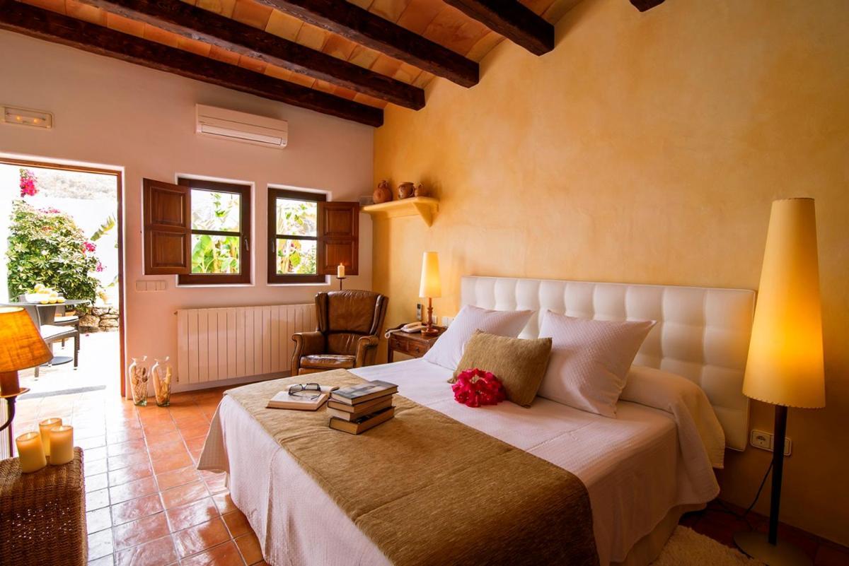 Hotel Rural & Spa Can Curreu Santa Eulària des Riu Extérieur photo